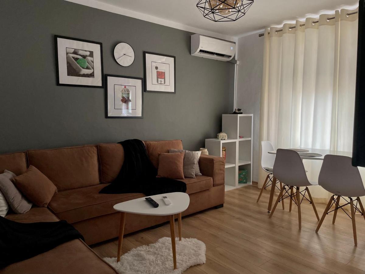 Luel Central Apartament Τίρανα Εξωτερικό φωτογραφία